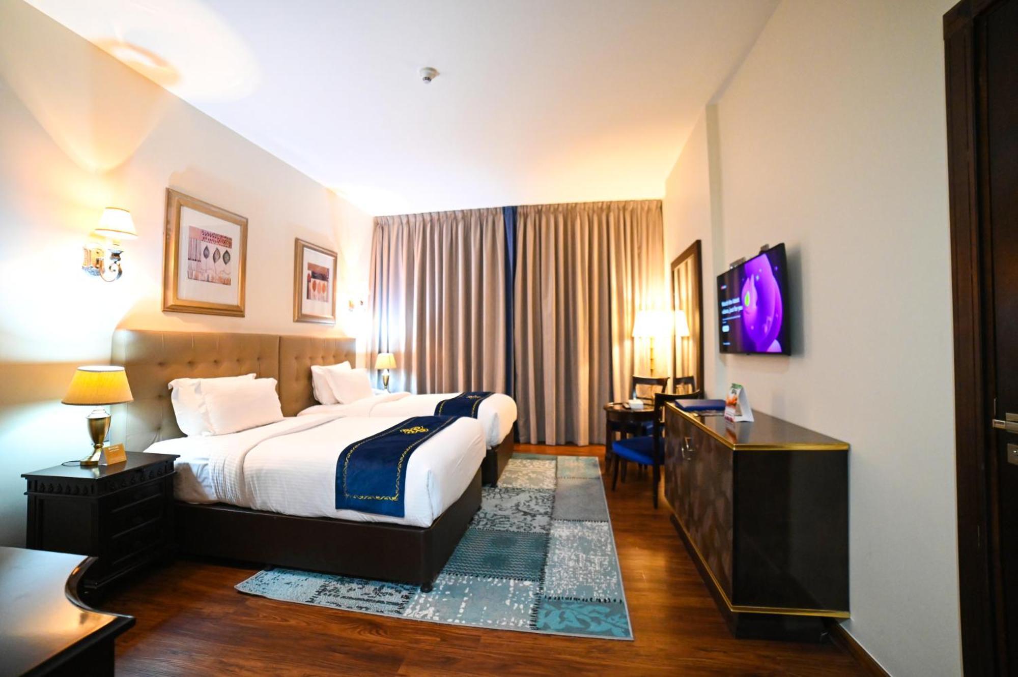 Seven Seas Hotel Dubai Luaran gambar