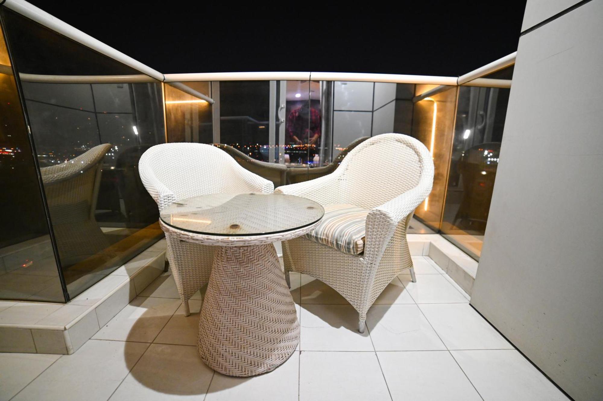 Seven Seas Hotel Dubai Luaran gambar